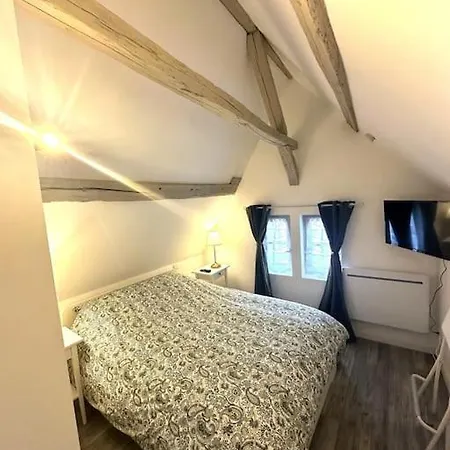 Champenoise 4, - France Apartament