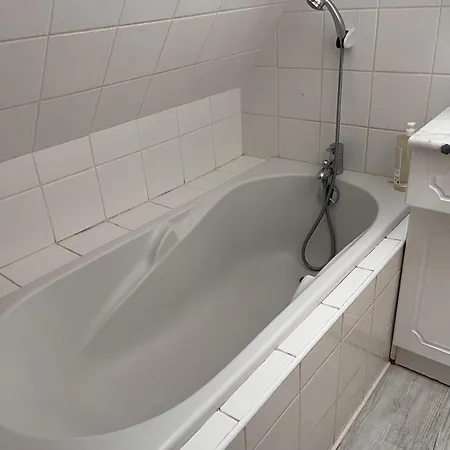 Champenoise 4, - France